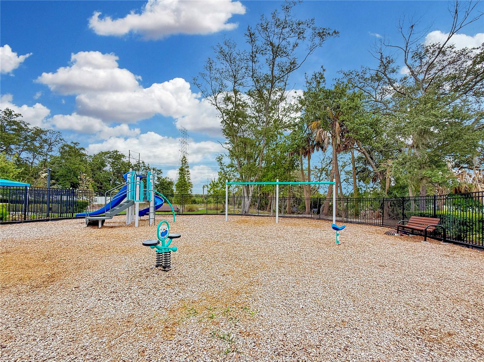 7115 FOREST MERE DR — photo 41