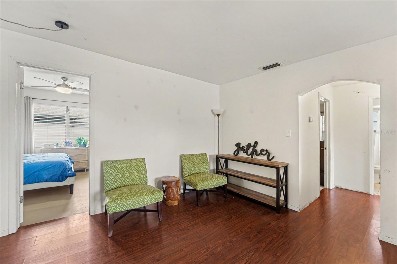 1215 PERSIMMON DR — photo 17