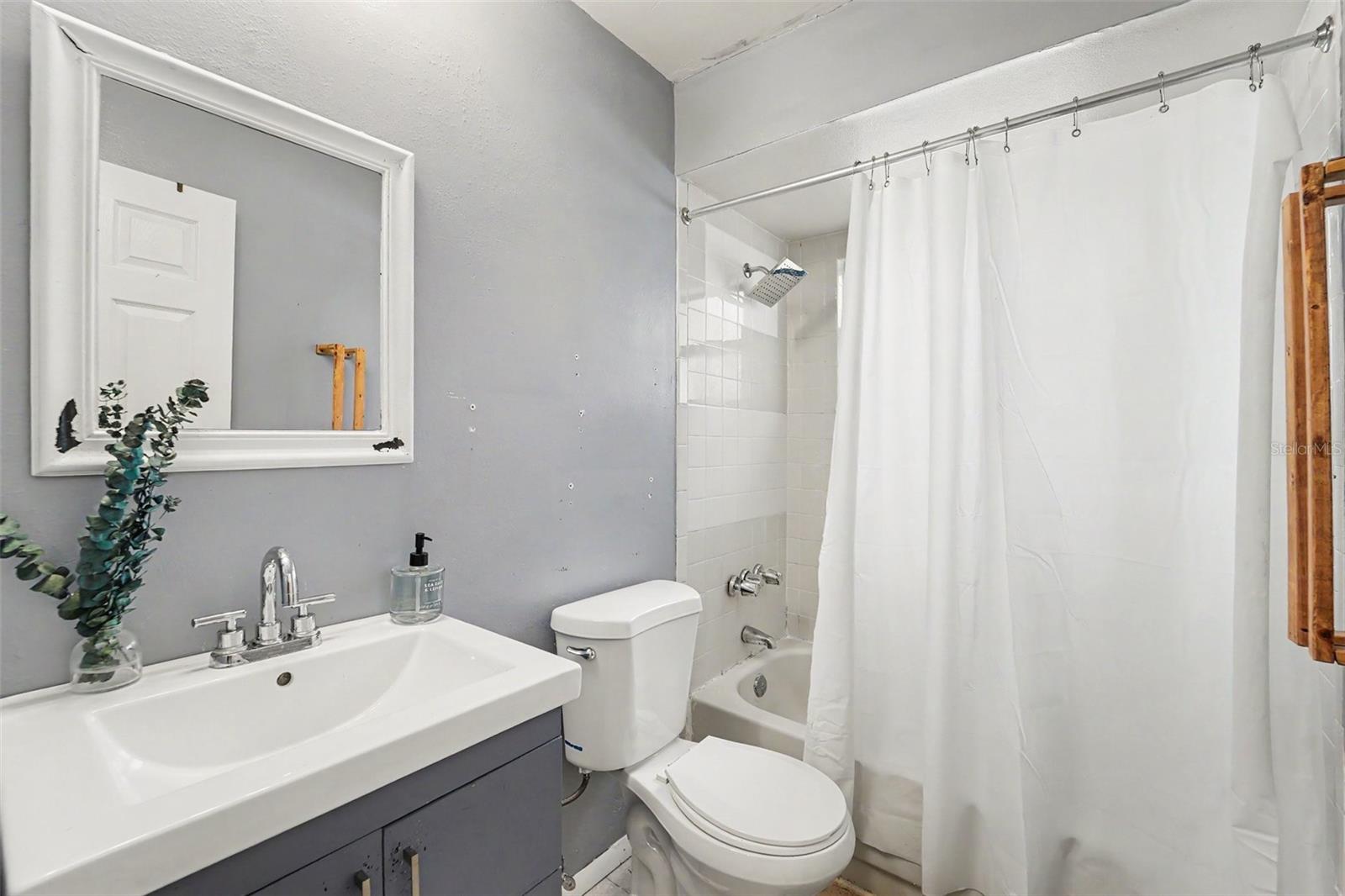 1215 PERSIMMON DR — photo 26