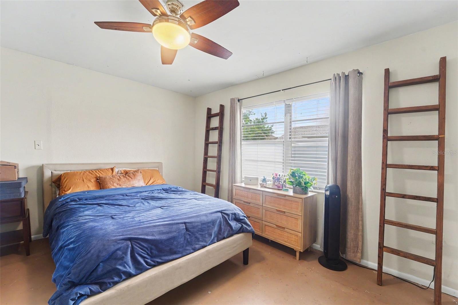 1215 PERSIMMON DR — photo 22