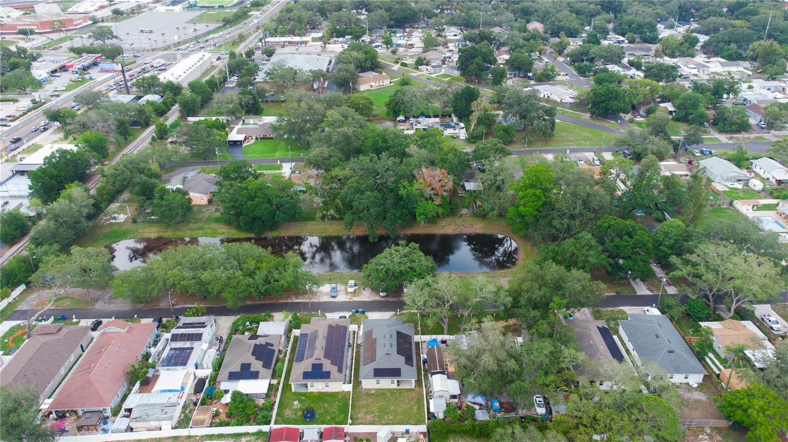 8920 N NEWPORT AVE — photo 35