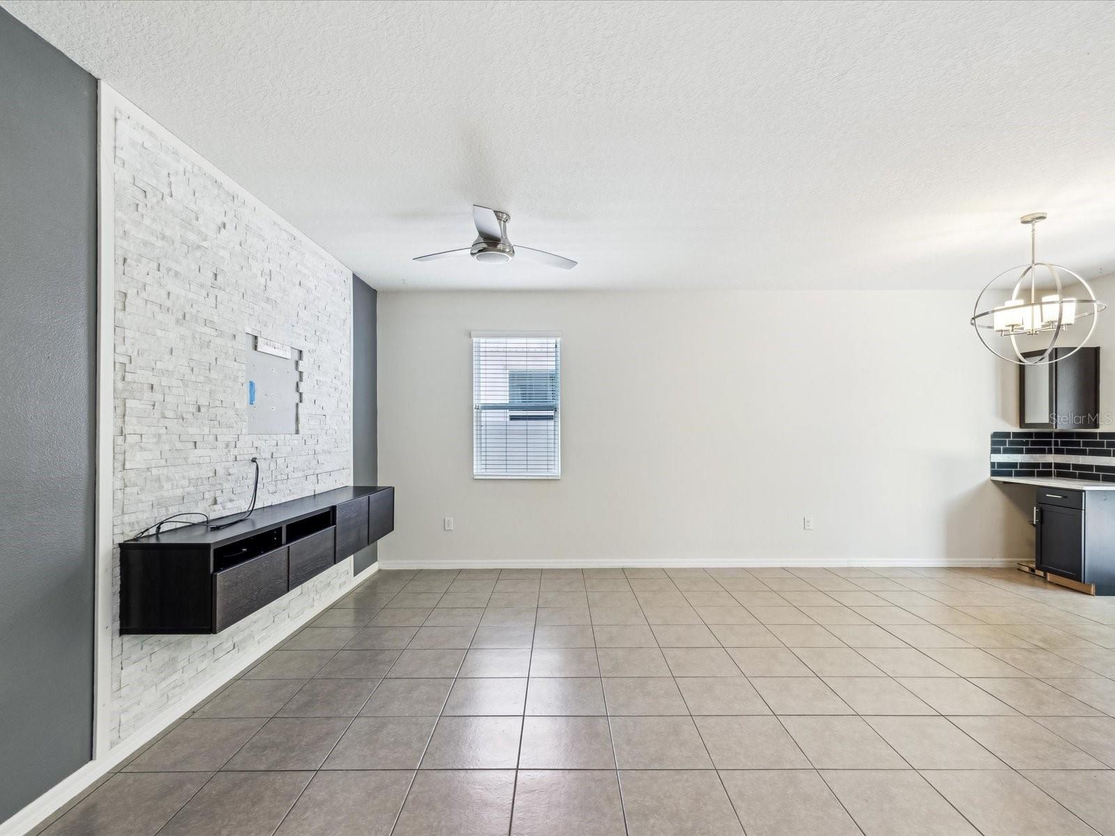 11525 SOUTHERN CREEK DR — photo 13