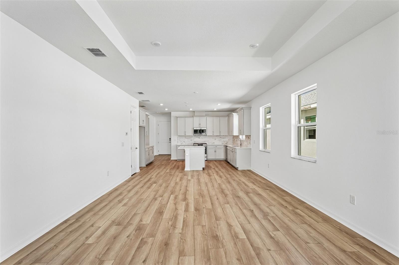 8125 FAIRCHILD AVE — photo 11