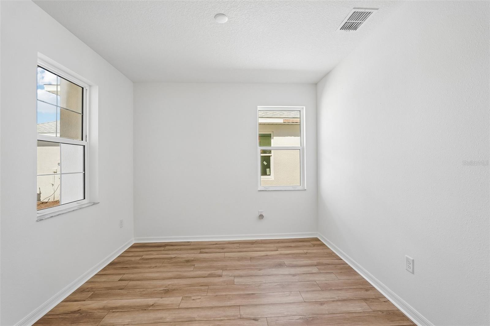 8125 FAIRCHILD AVE — photo 17