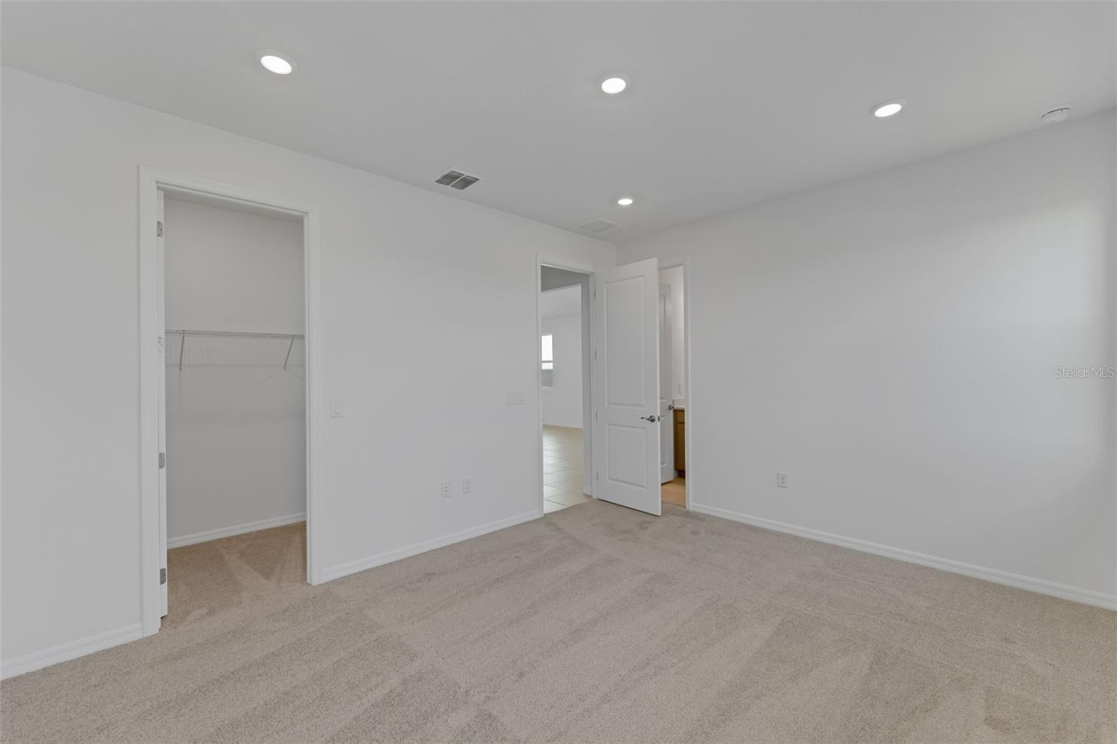 8124 SUNNY POINT TRL — photo 33