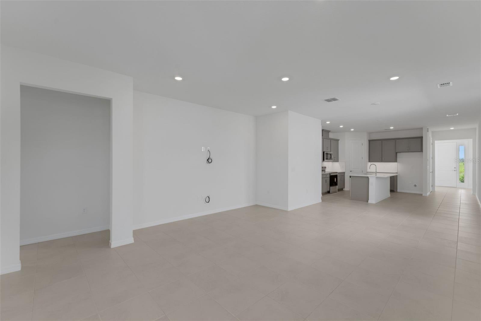 8124 SUNNY POINT TRL — photo 16