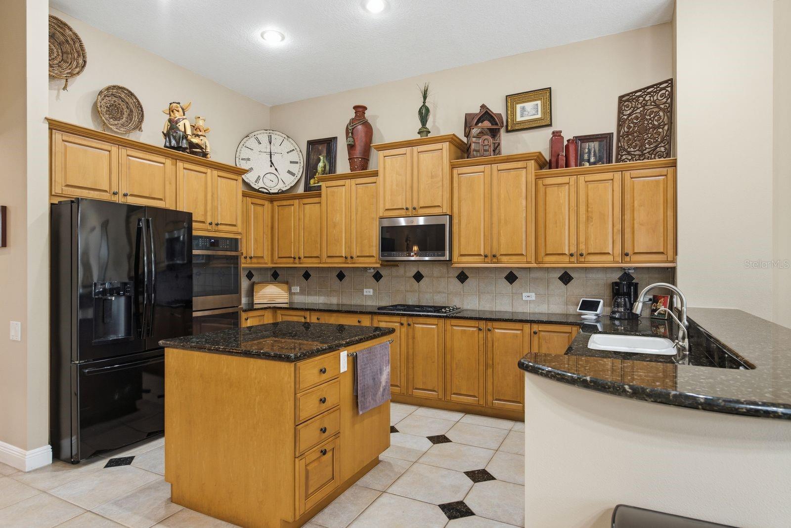 5442 MILLBROOK WAY — photo 4
