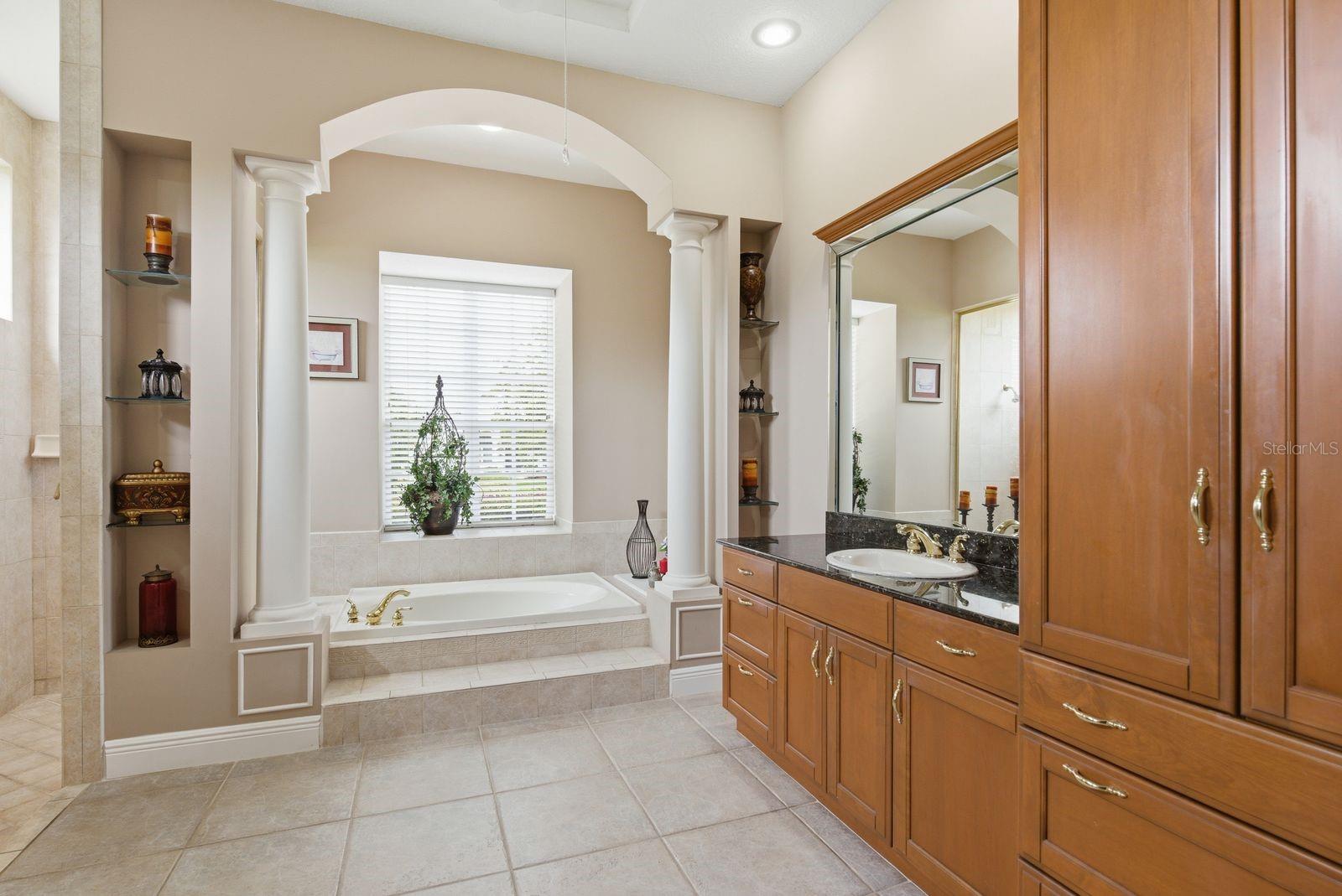 5442 MILLBROOK WAY — photo 20