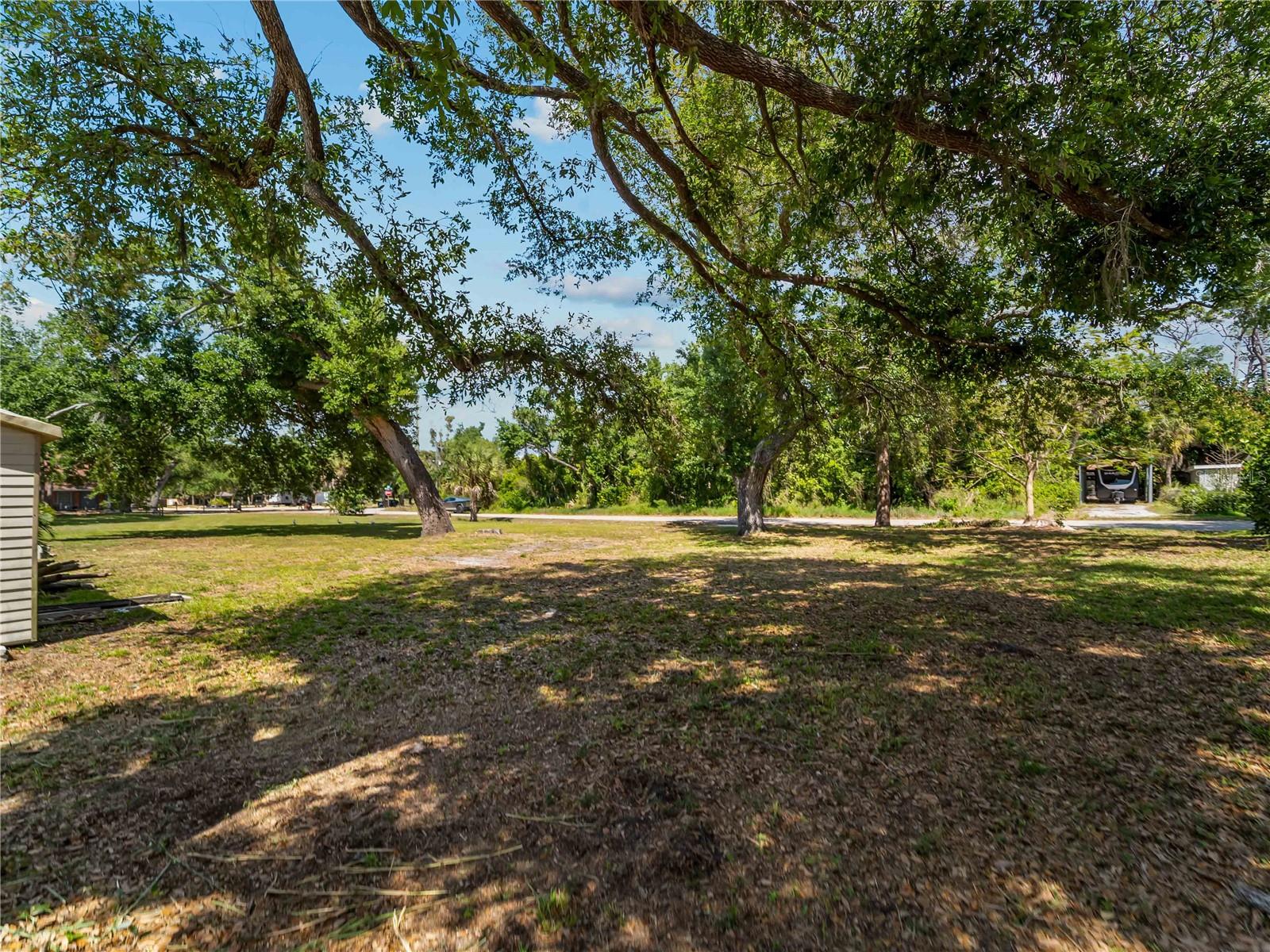DAWN DR — photo 18