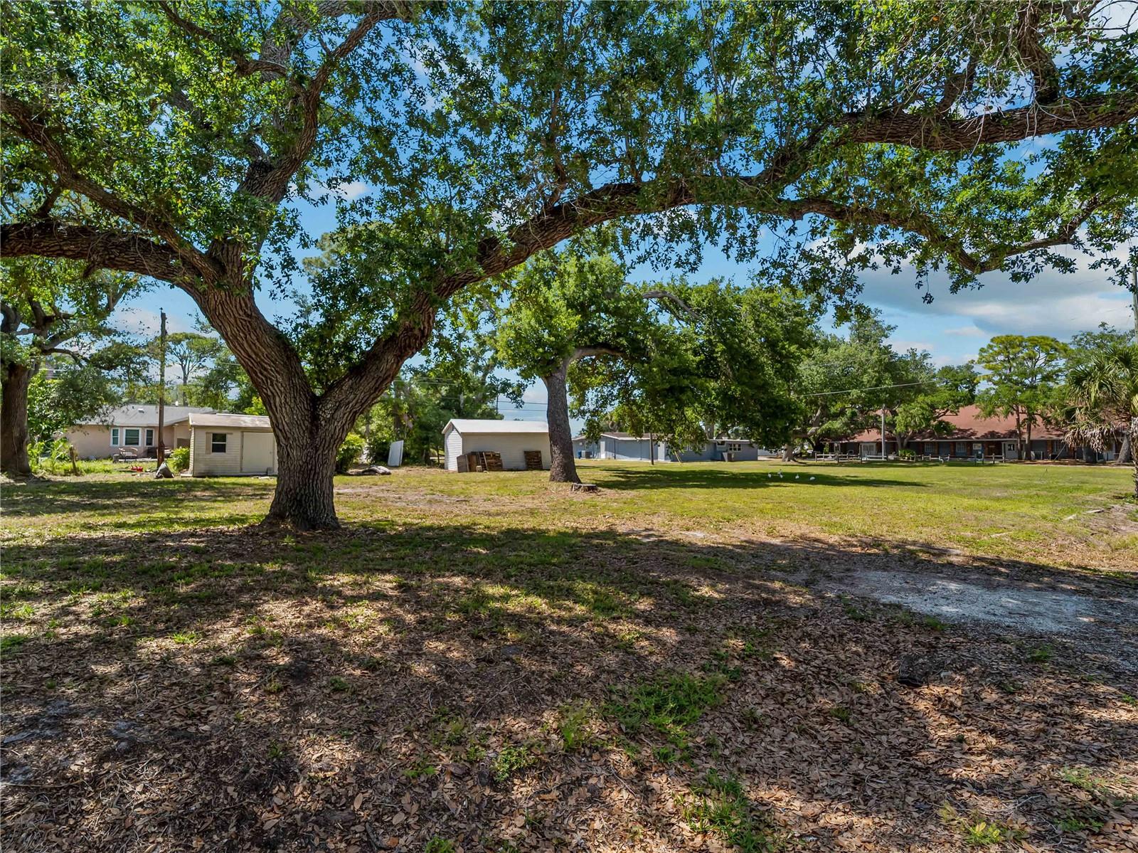 DAWN DR — photo 17