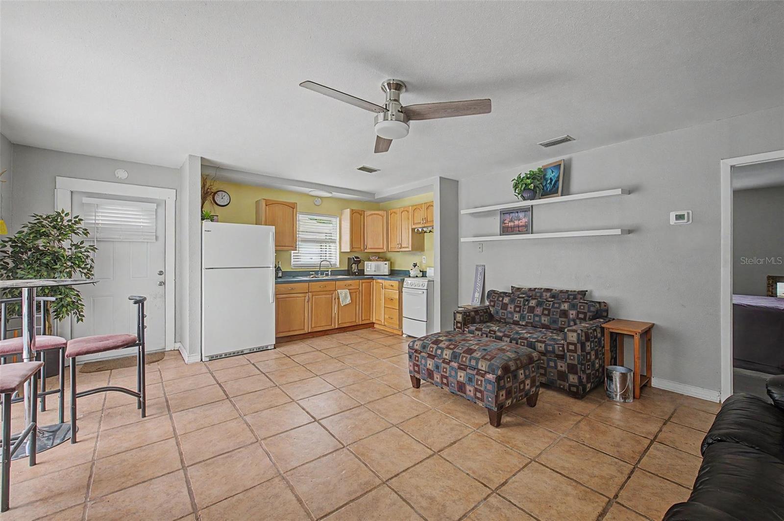 1647 SUMMERDALE DR S — photo 37