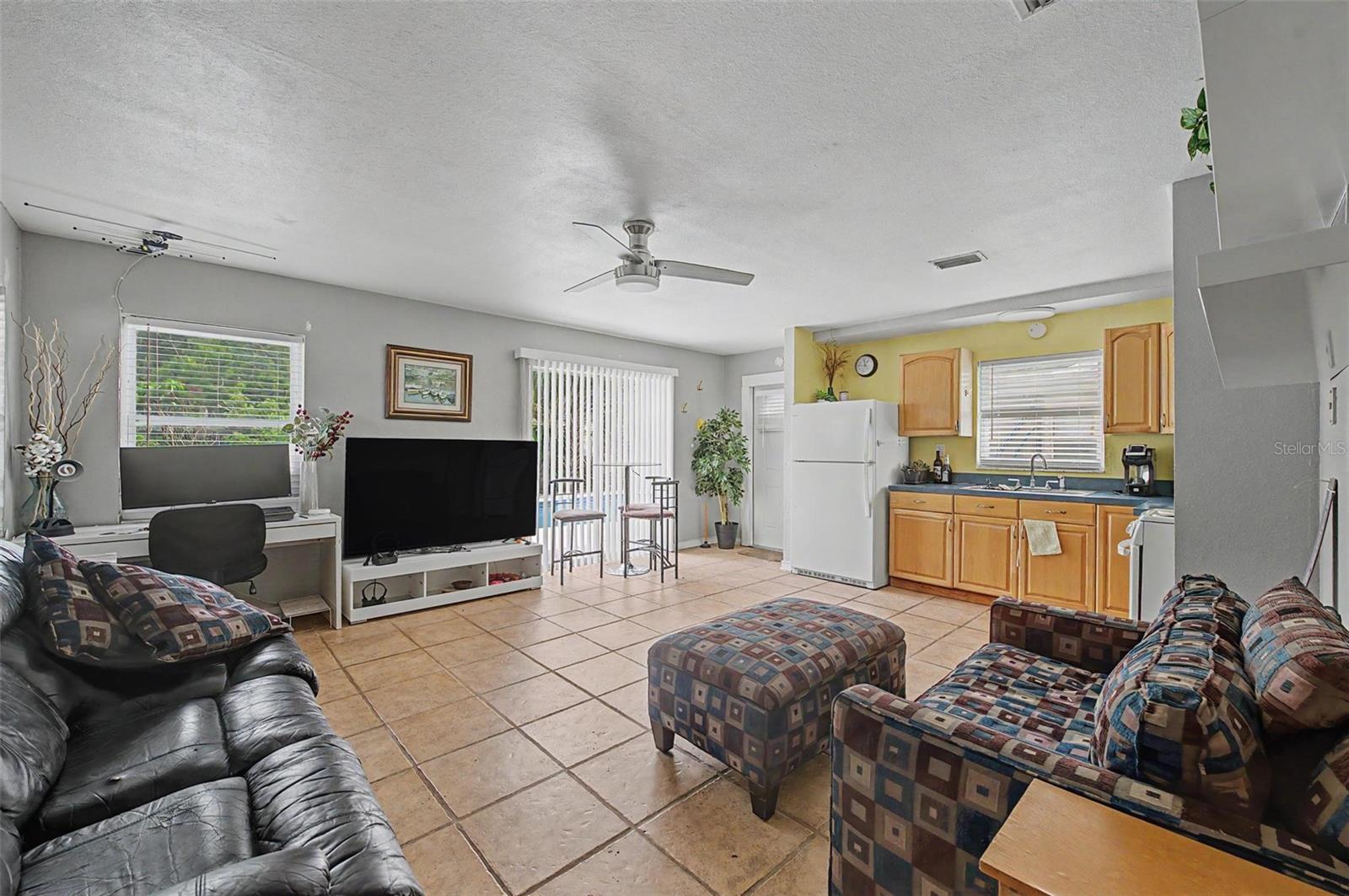 1647 SUMMERDALE DR S — photo 40