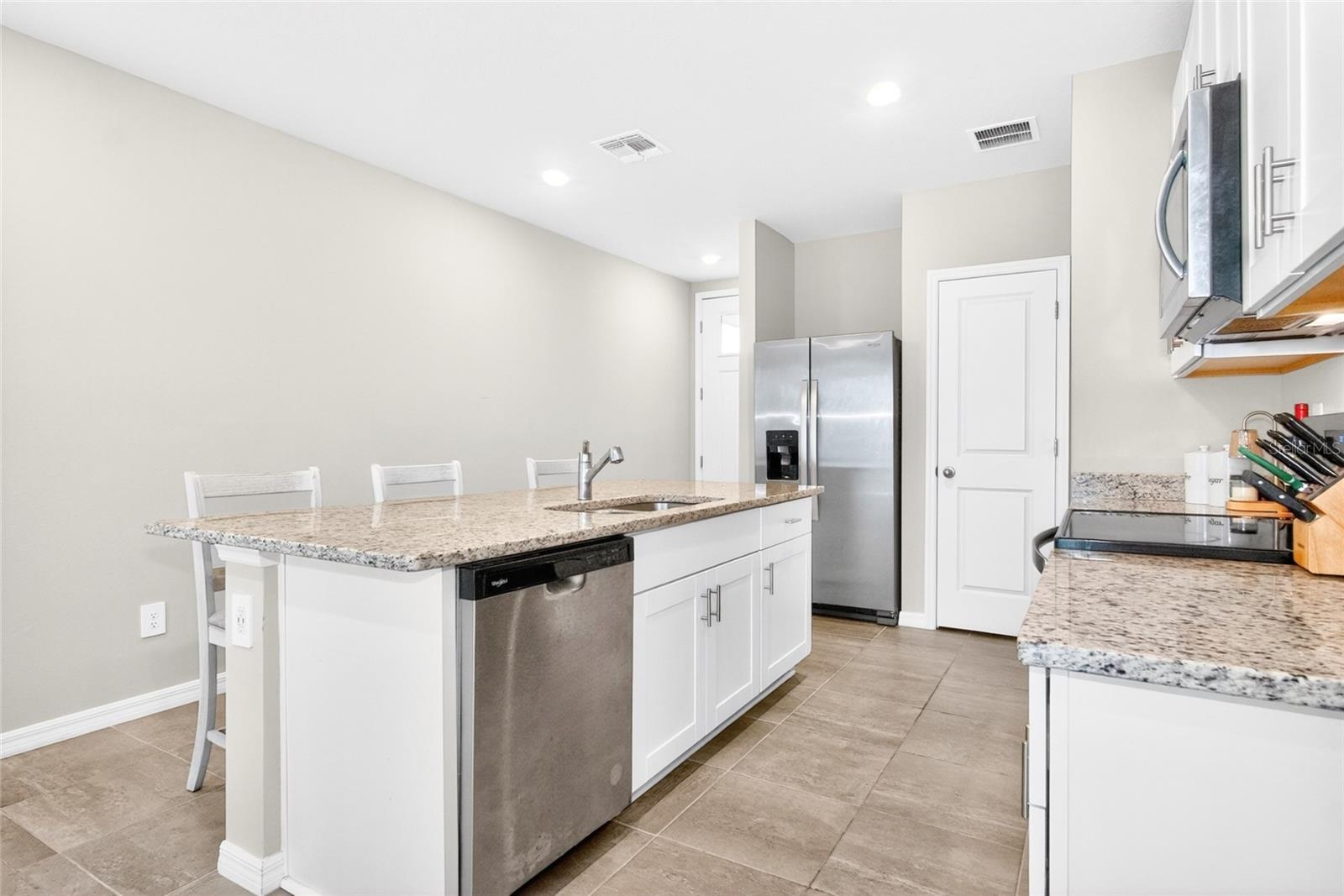 3729 RADIANT MOUNTAIN DR — photo 10