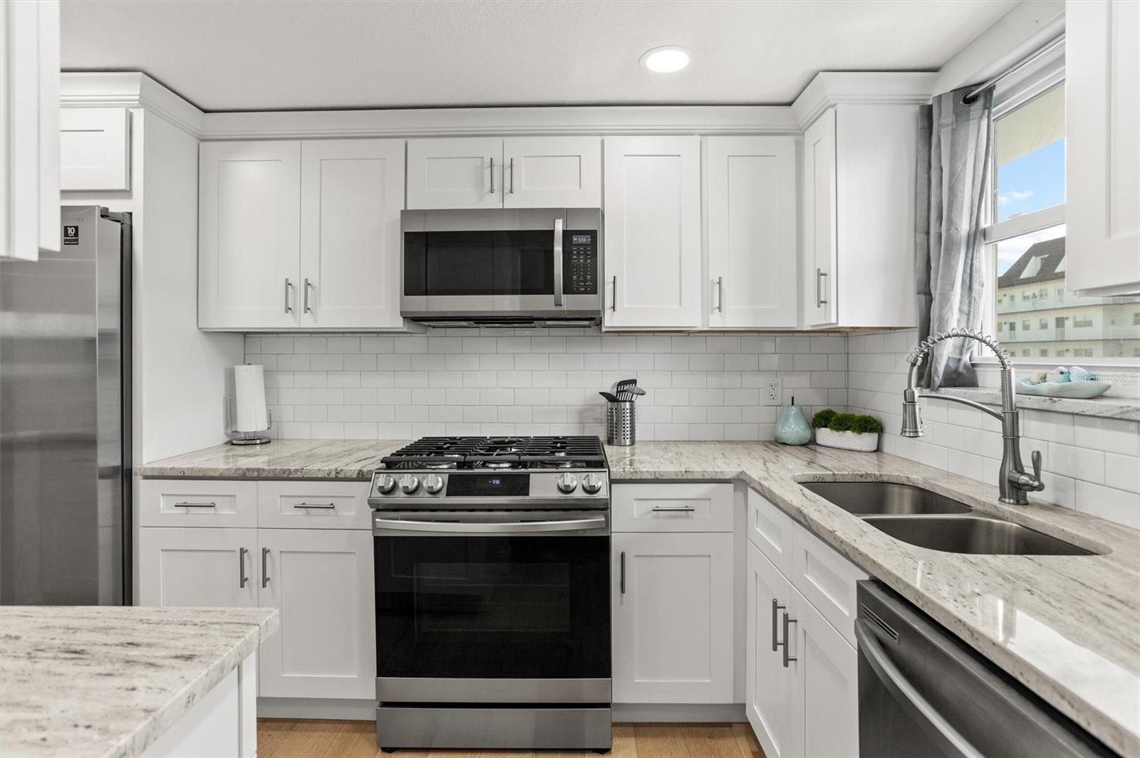 5955 30TH AVE S #202 — photo 9