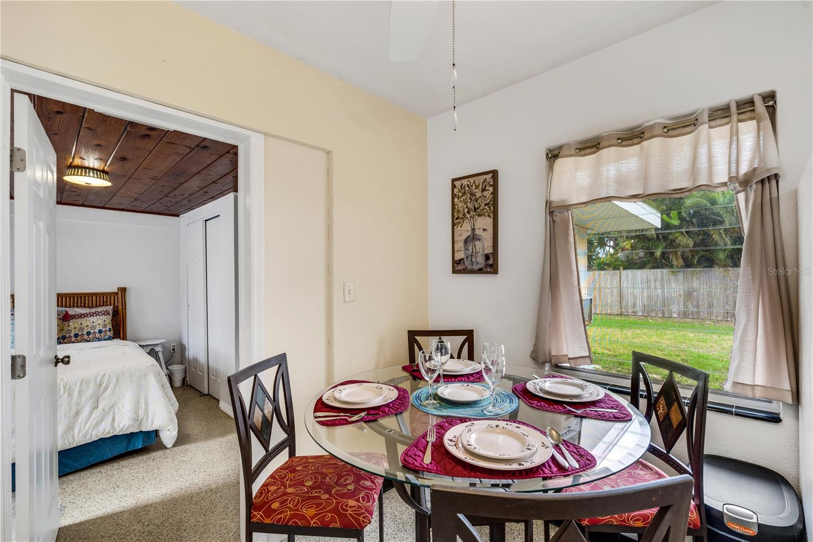 2830 SIESTA DR — photo 11