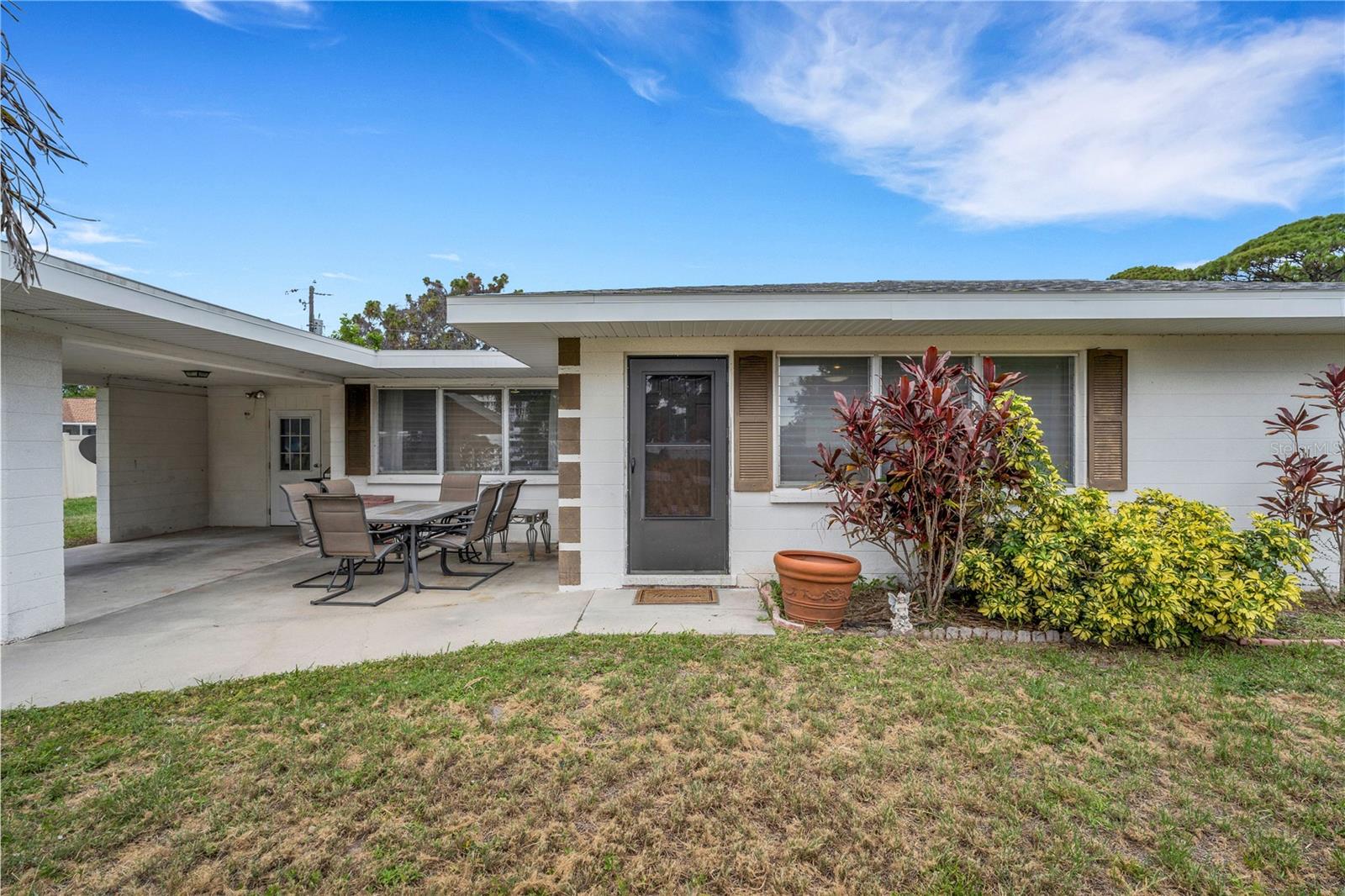 2830 SIESTA DR — photo 26