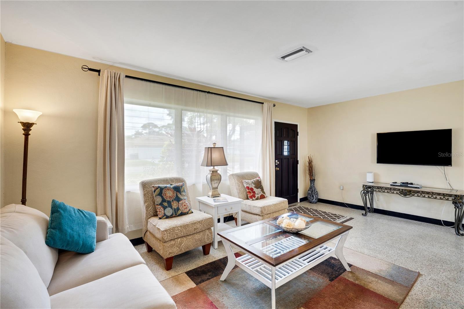 2830 SIESTA DR — photo 5