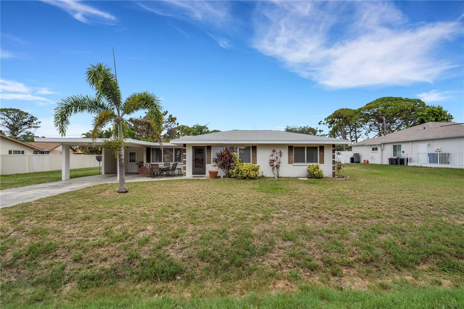2830 SIESTA DR — photo 2