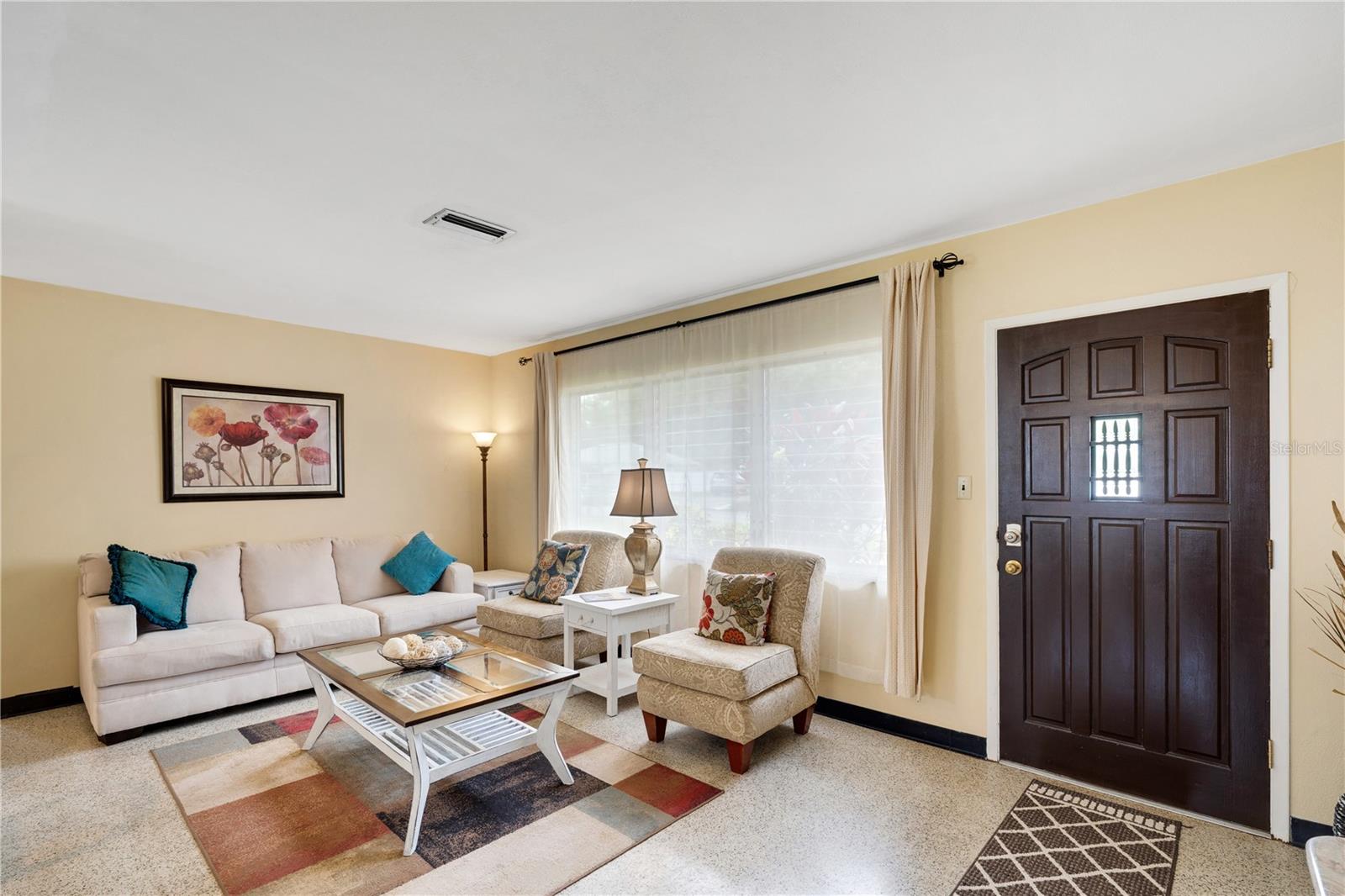 2830 SIESTA DR — photo 4
