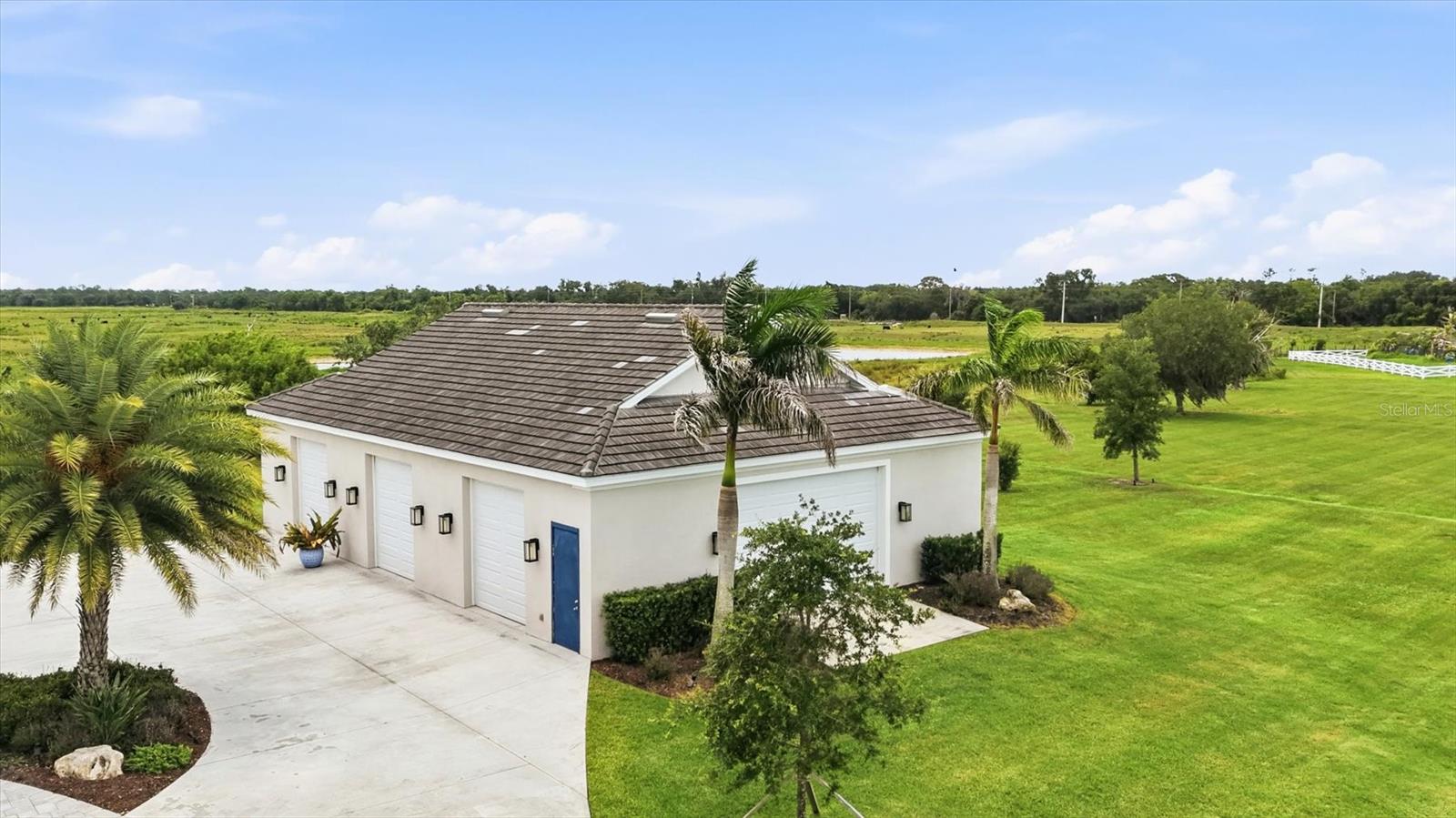 3467 COMPOUND CT — photo 80