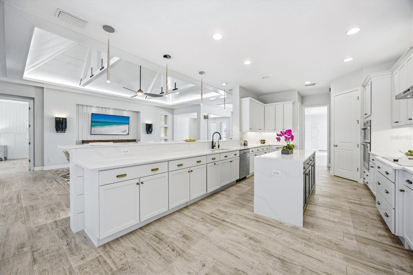 3467 COMPOUND CT — photo 31