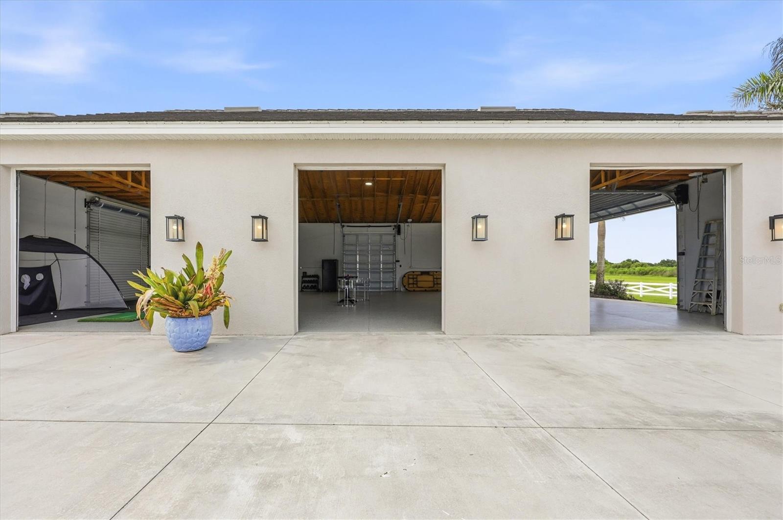 3467 COMPOUND CT — photo 7