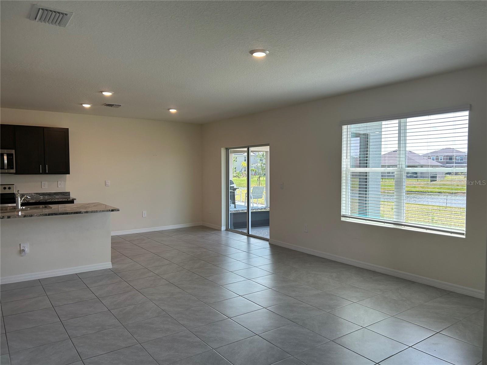 17218 RESERVA DR — photo 18