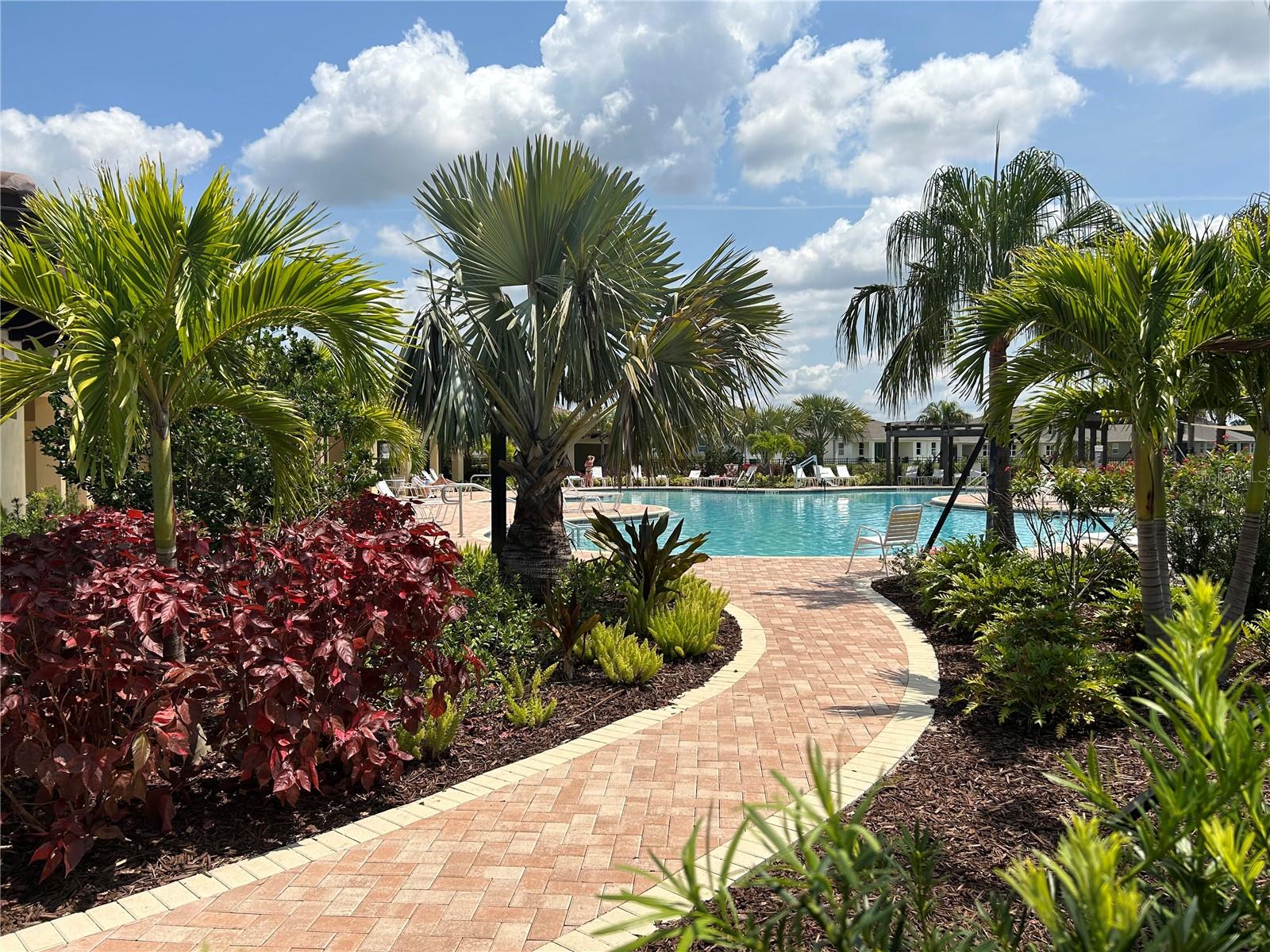 17218 RESERVA DR — photo 37