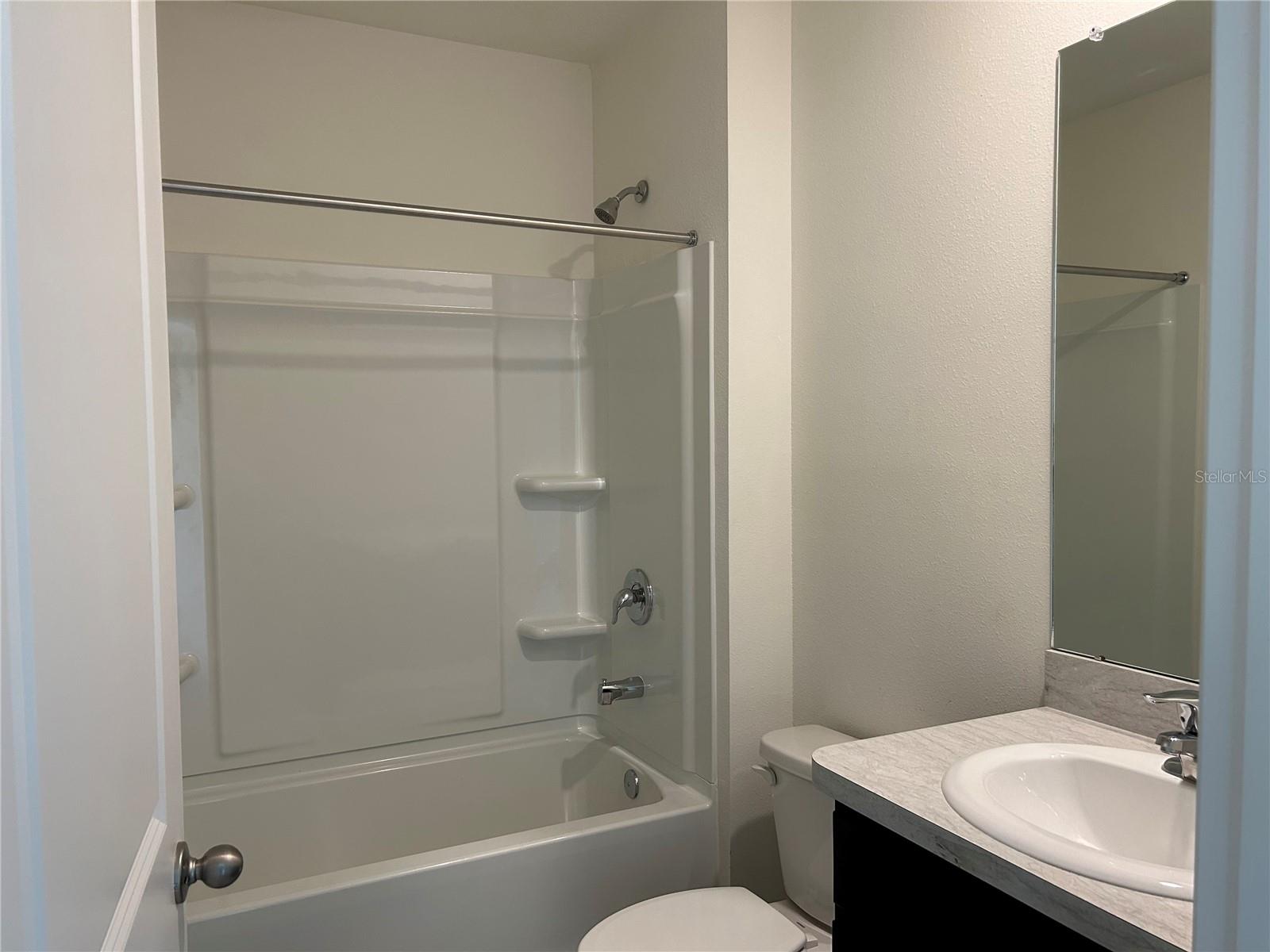 17218 RESERVA DR — photo 17