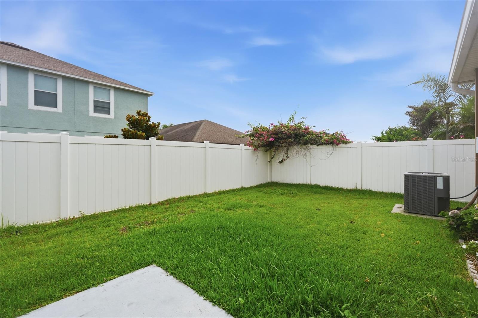 11804 VALHALLA WOODS DR — photo 31