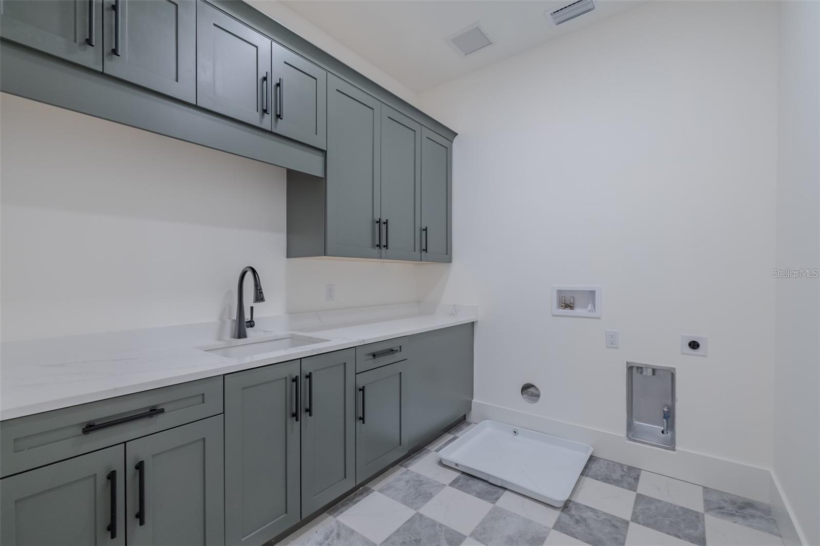 4608 W EL PRADO BLVD — photo 41