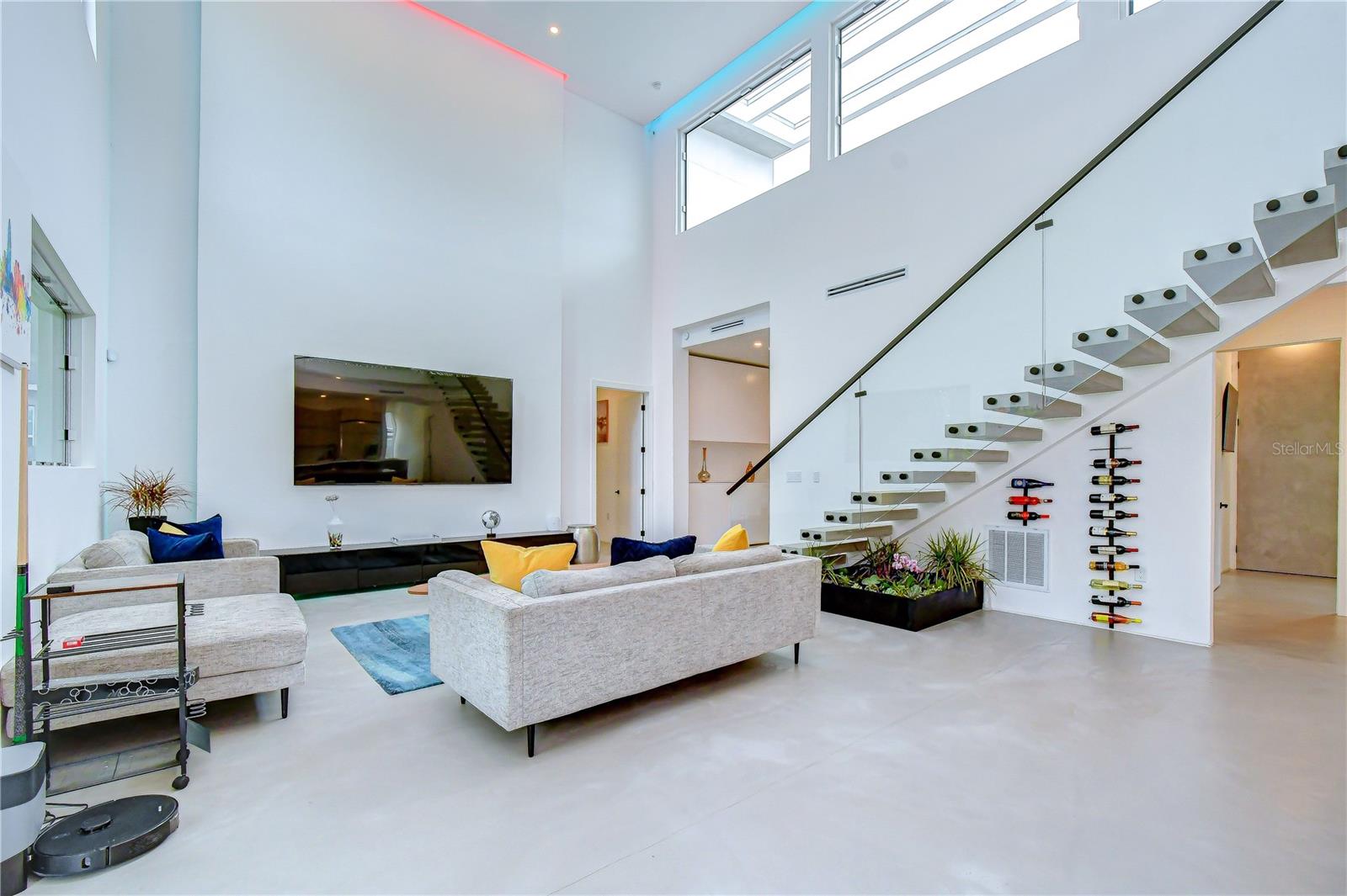 6805 NEW YORK DR — photo 18