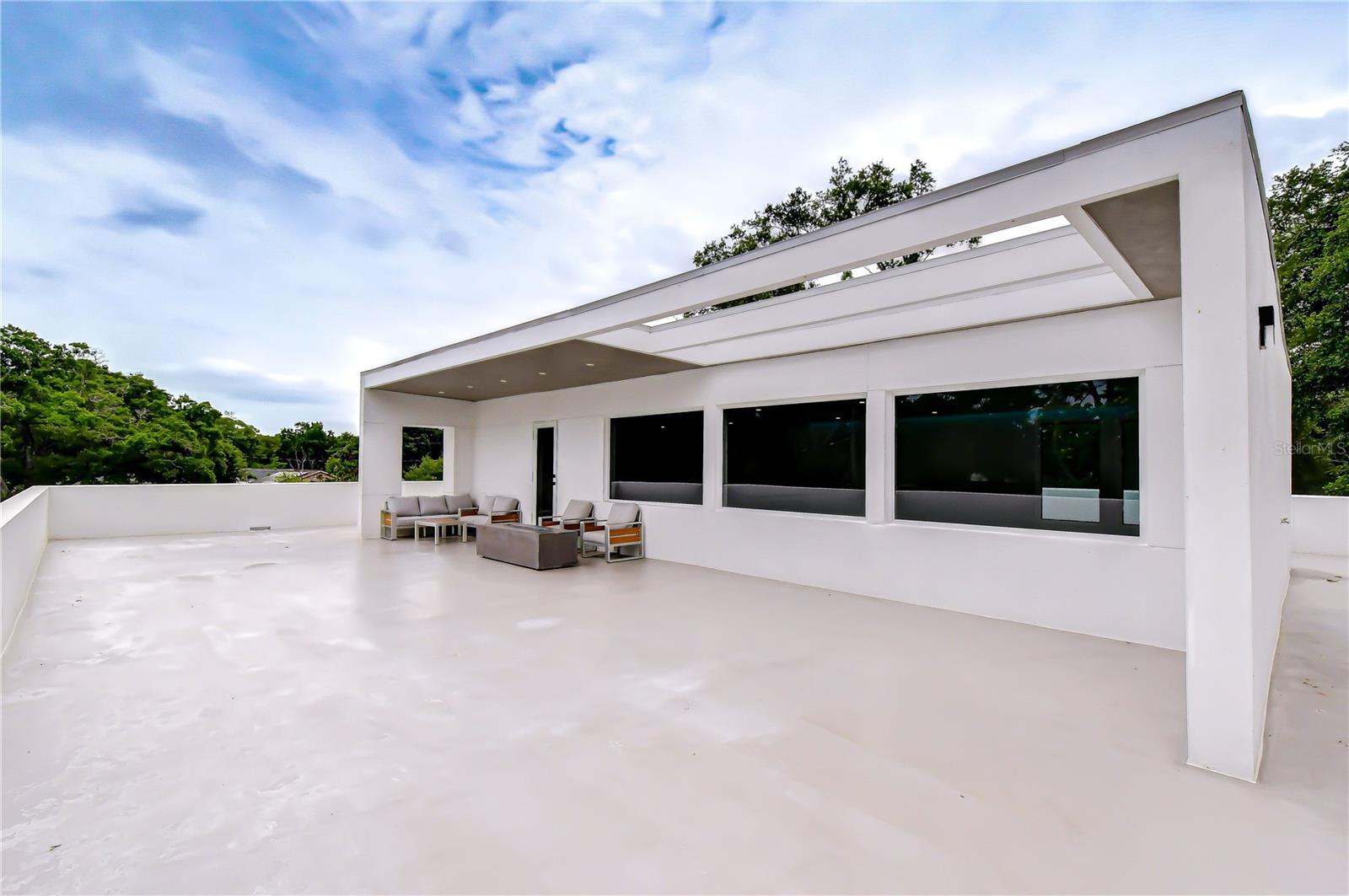 6805 NEW YORK DR — photo 39