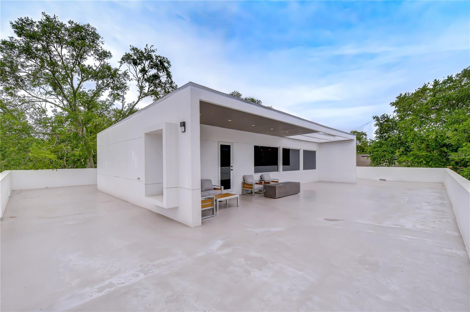 6805 NEW YORK DR — photo 43