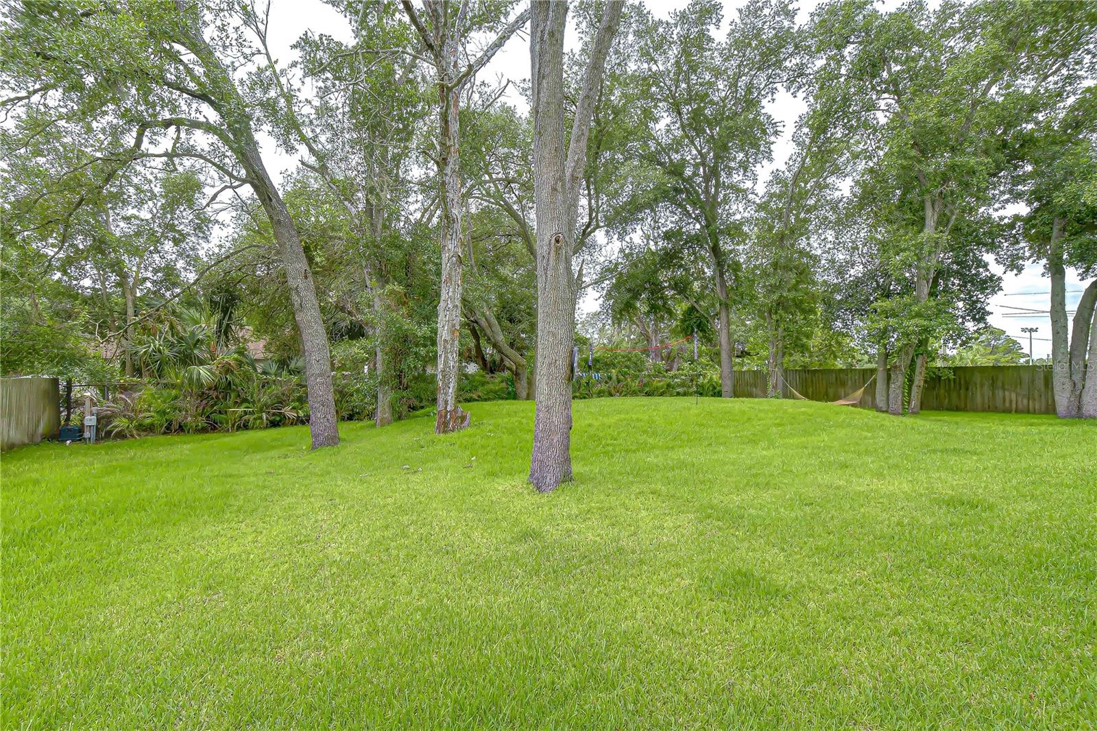 6805 NEW YORK DR — photo 45