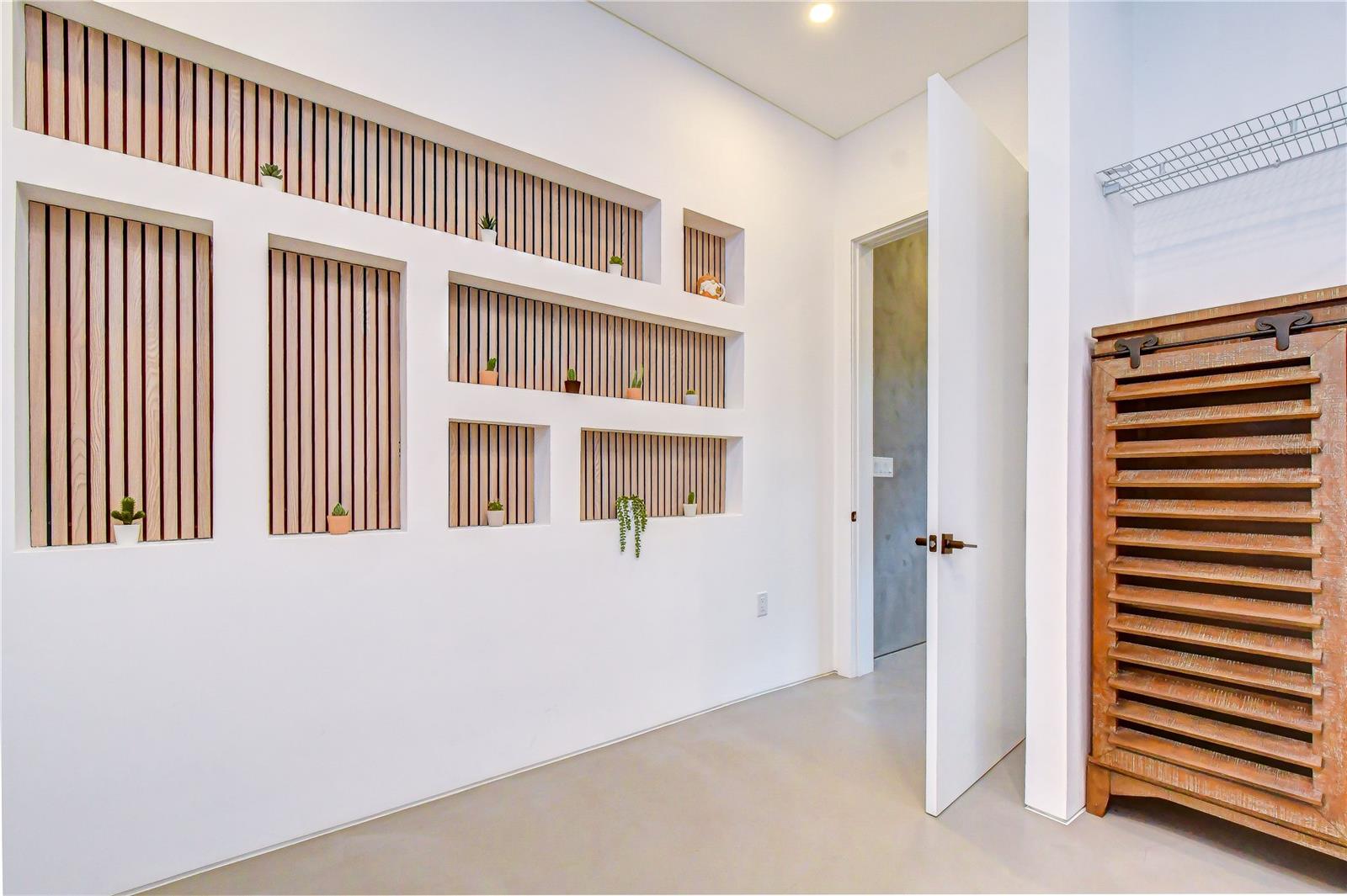 6805 NEW YORK DR — photo 23
