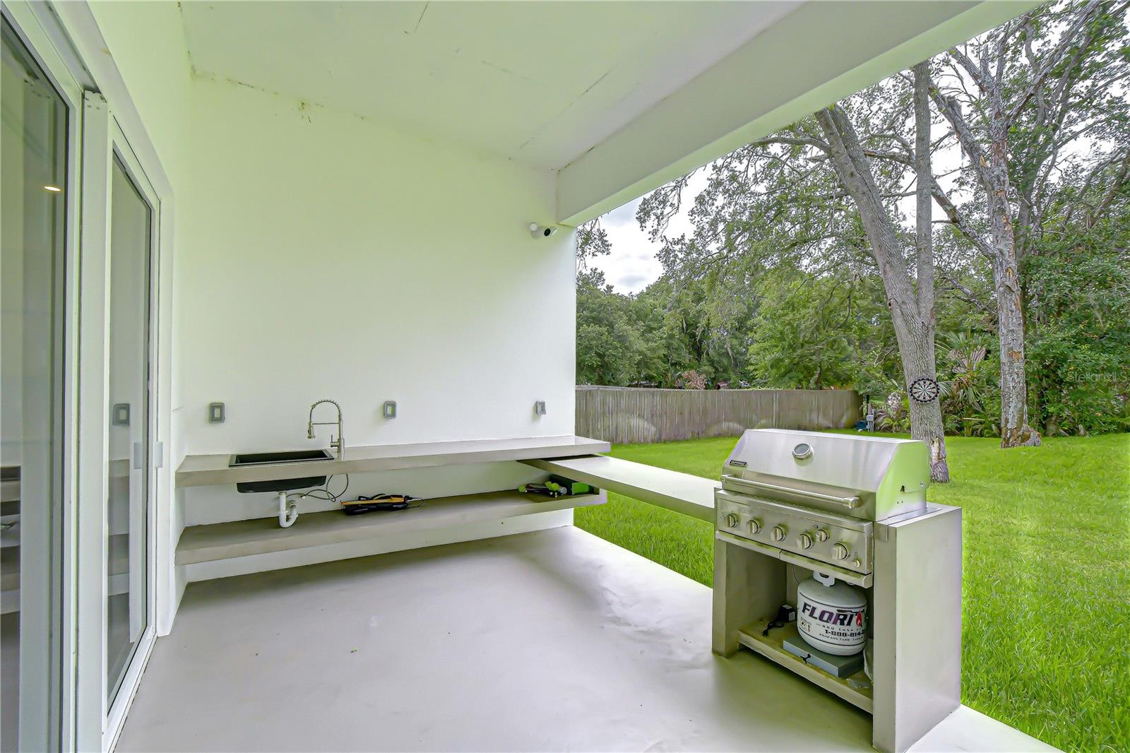 6805 NEW YORK DR — photo 53