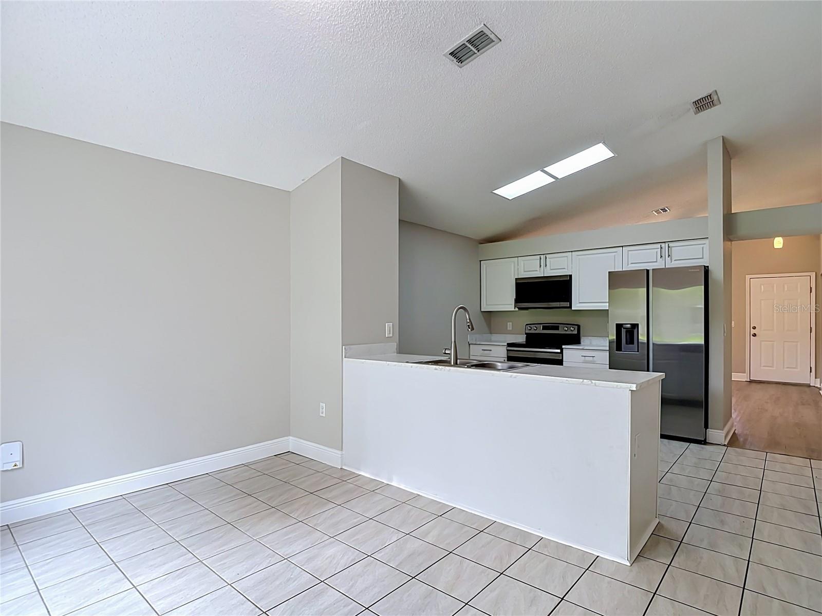 7834 CHADWICK DR — photo 7