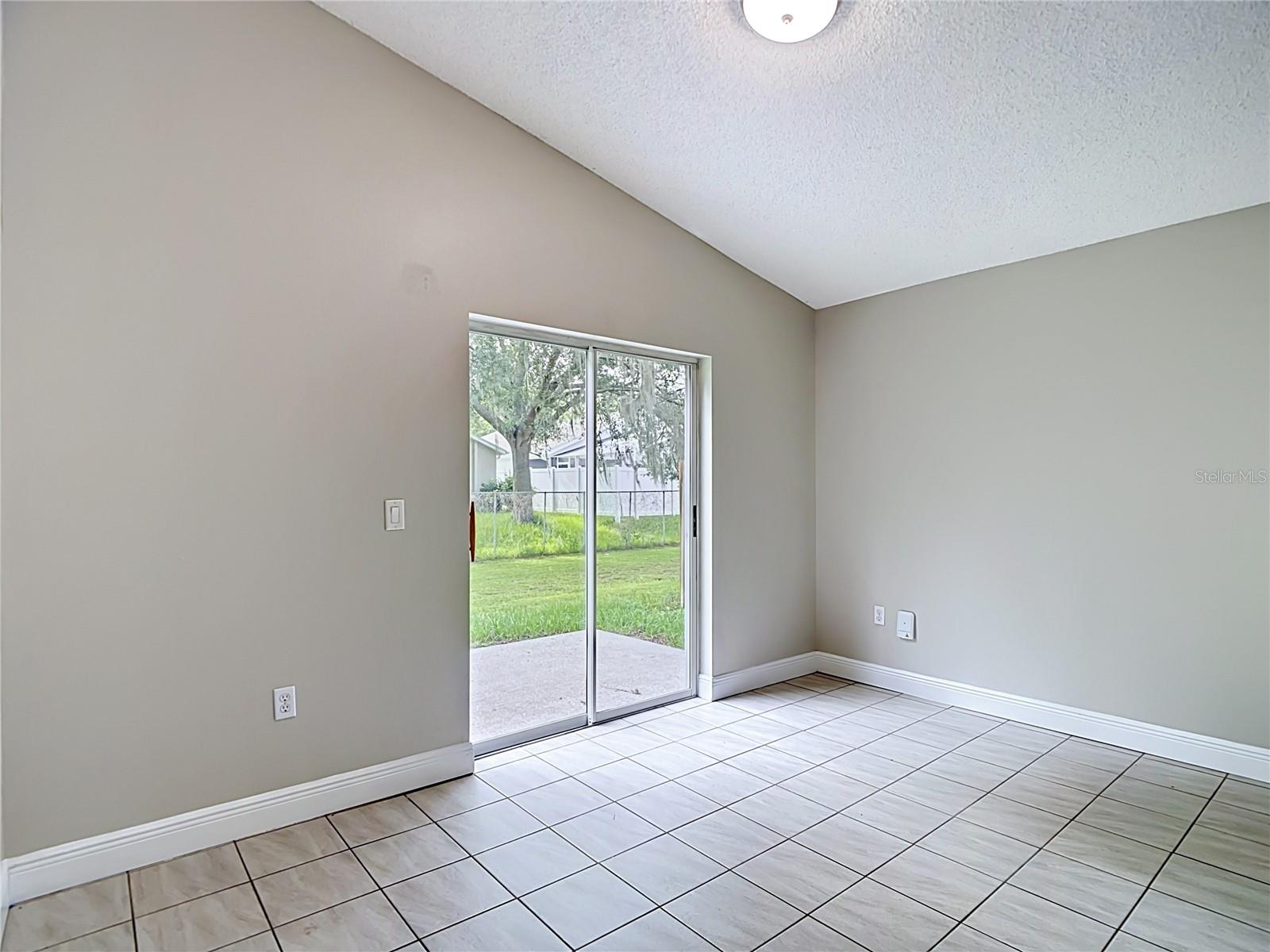 7834 CHADWICK DR — photo 8