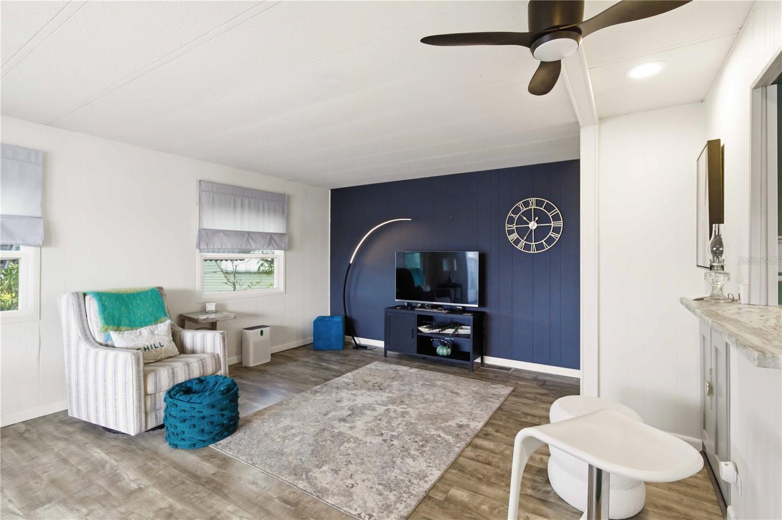 5402 CHATEAU LN — photo 10