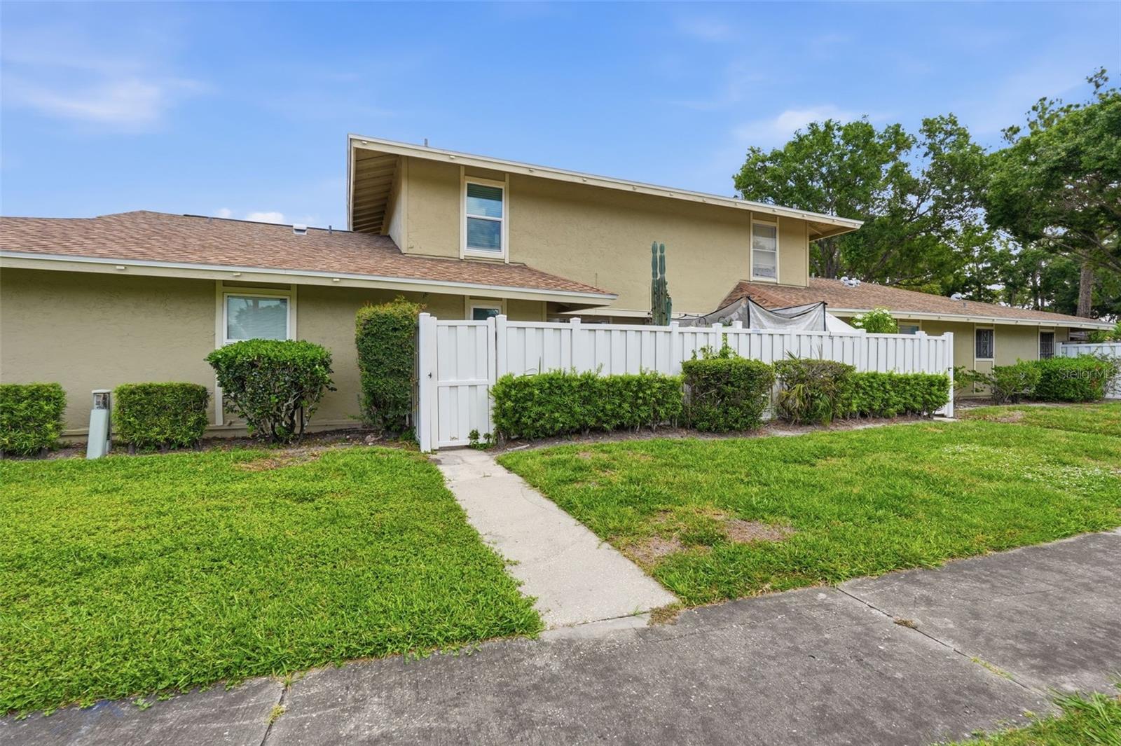 6902 EL CENTRO CT — photo 17