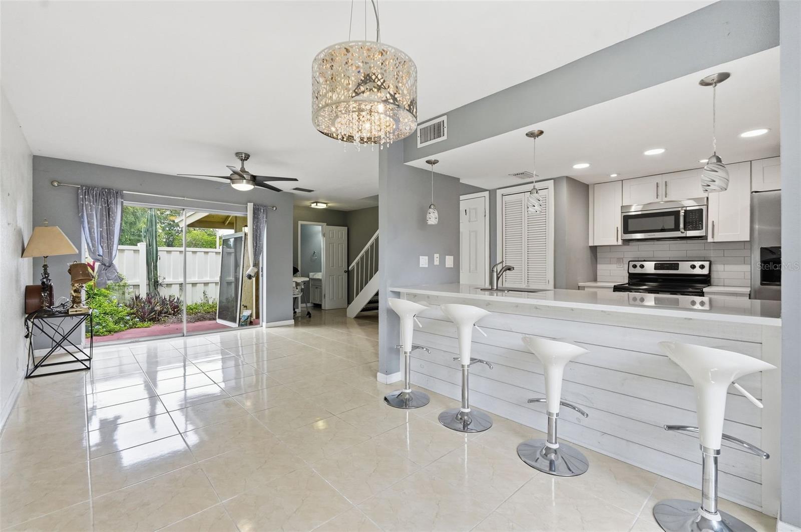 6902 EL CENTRO CT — photo 9