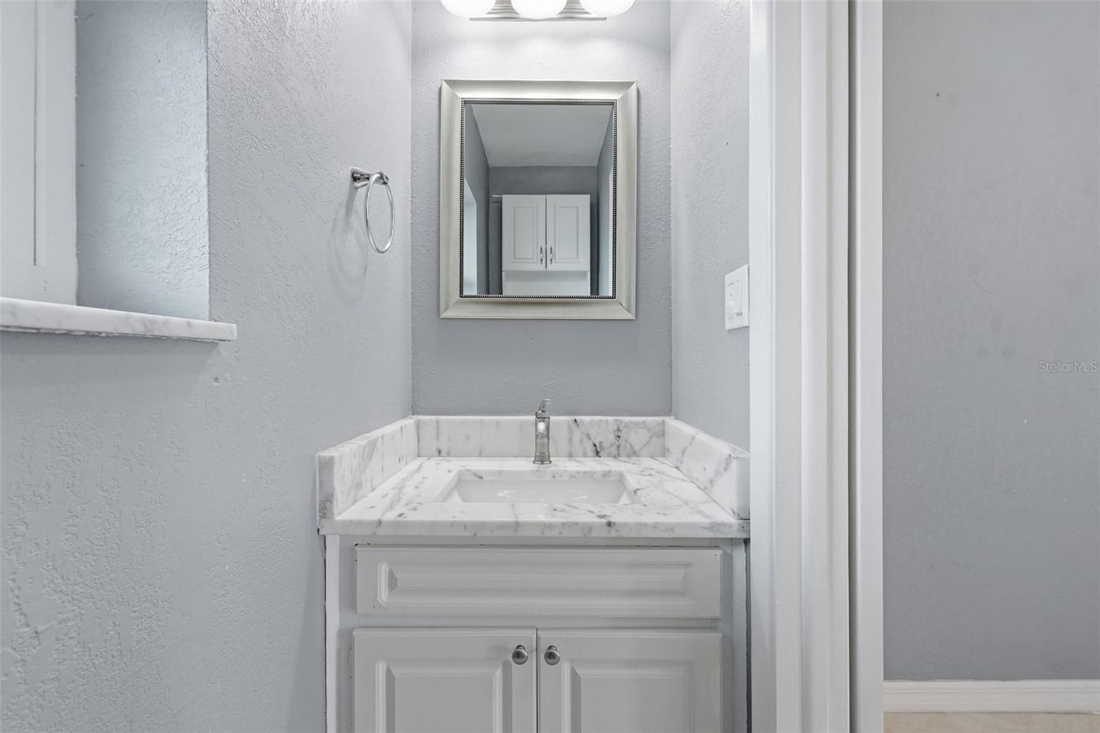 6902 EL CENTRO CT — photo 10