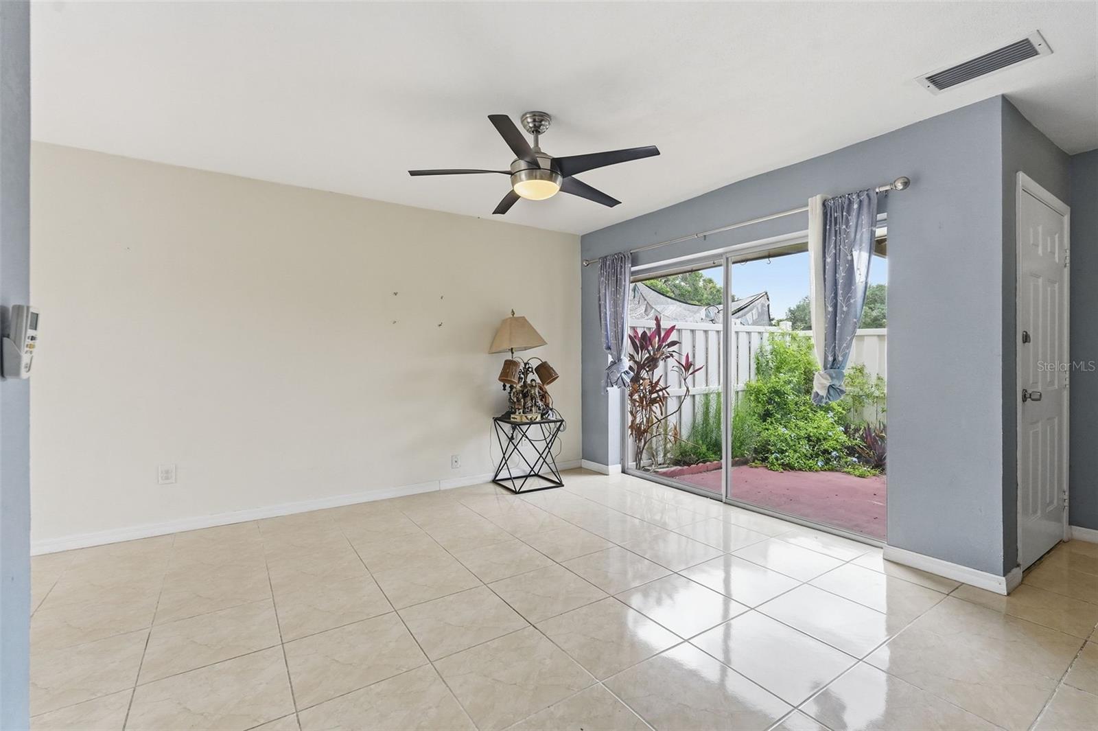 6902 EL CENTRO CT — photo 2