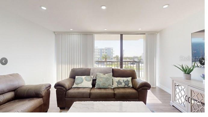 400 ISLAND WAY #210 — photo 4