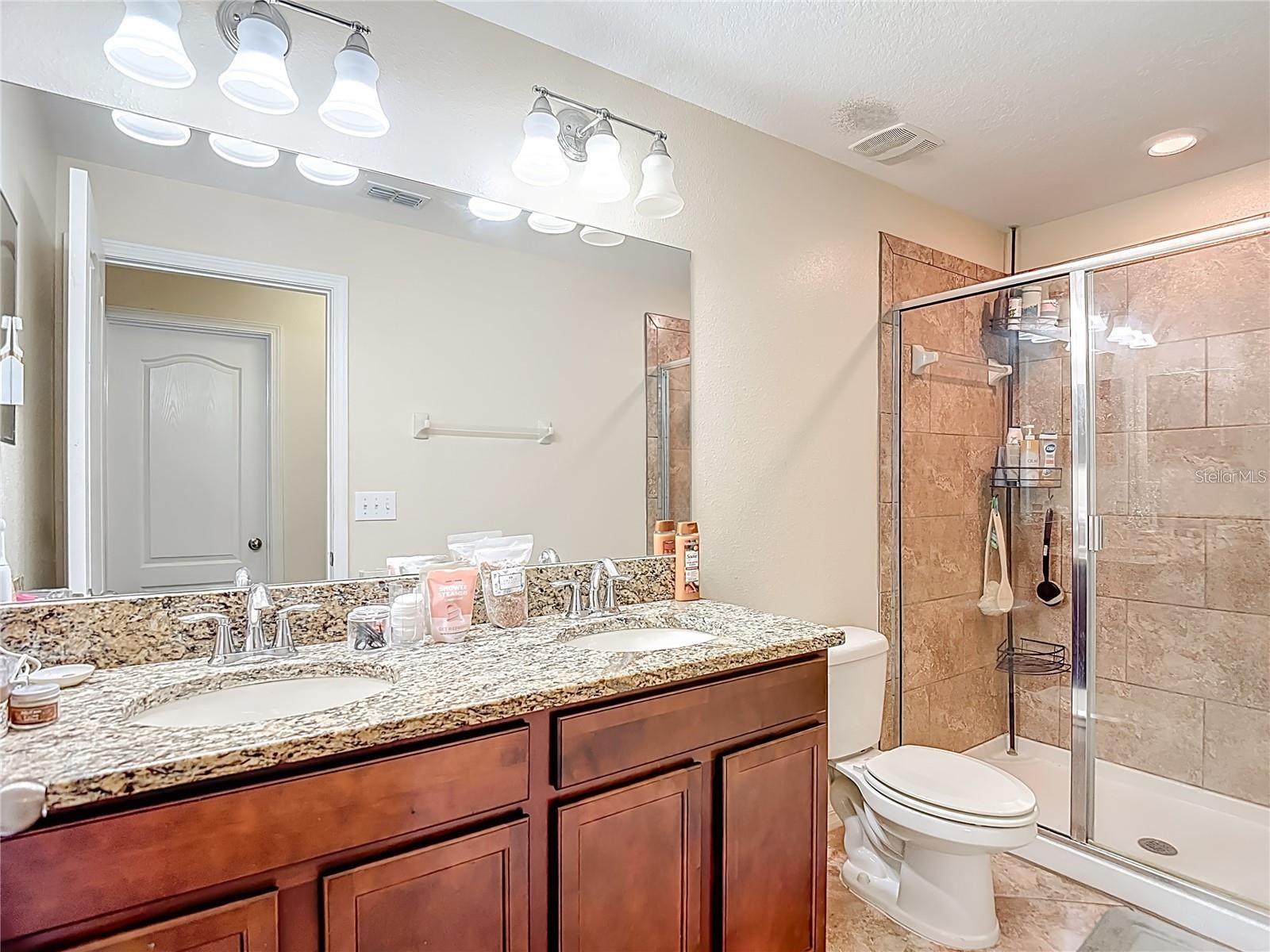 4442 FENNWOOD CT — photo 24
