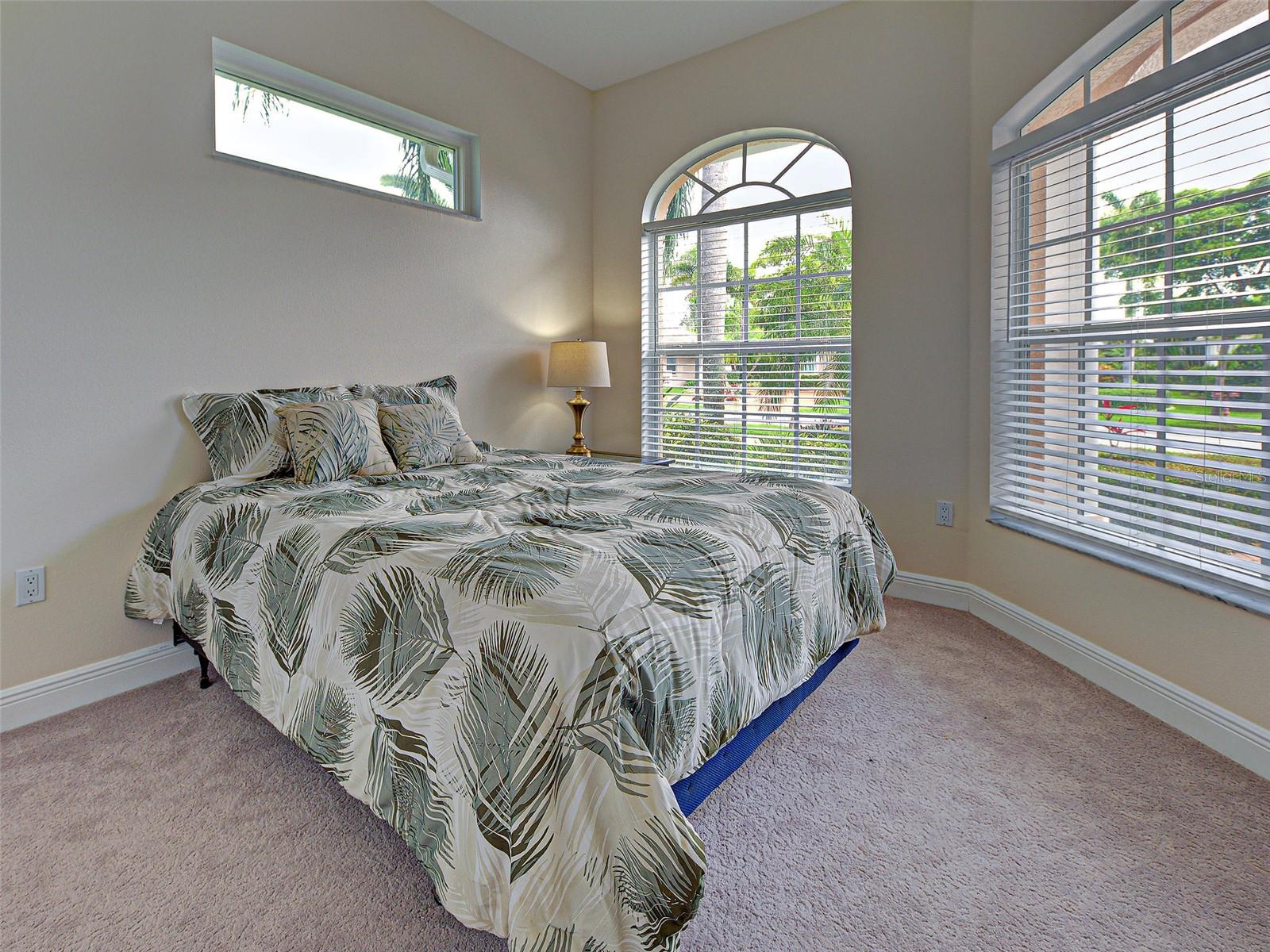 5017 BELLA TERRA DR — photo 35