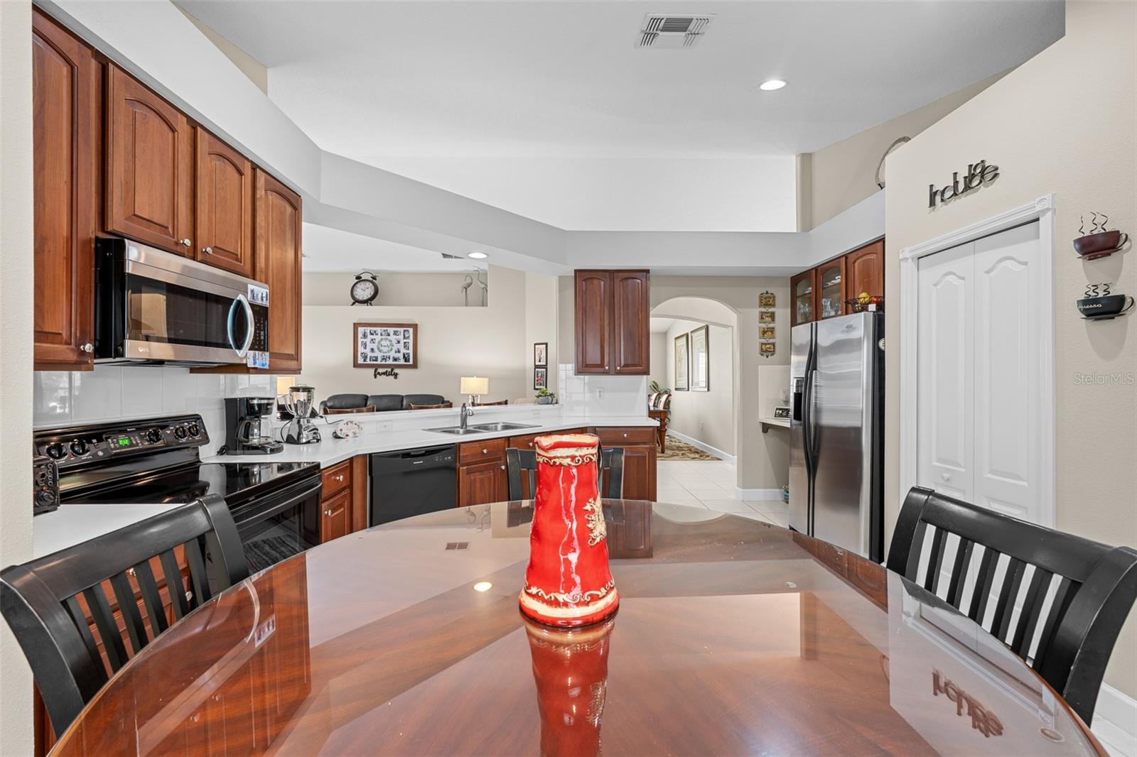 16230 NOTTINGHAM PKWY — photo 11