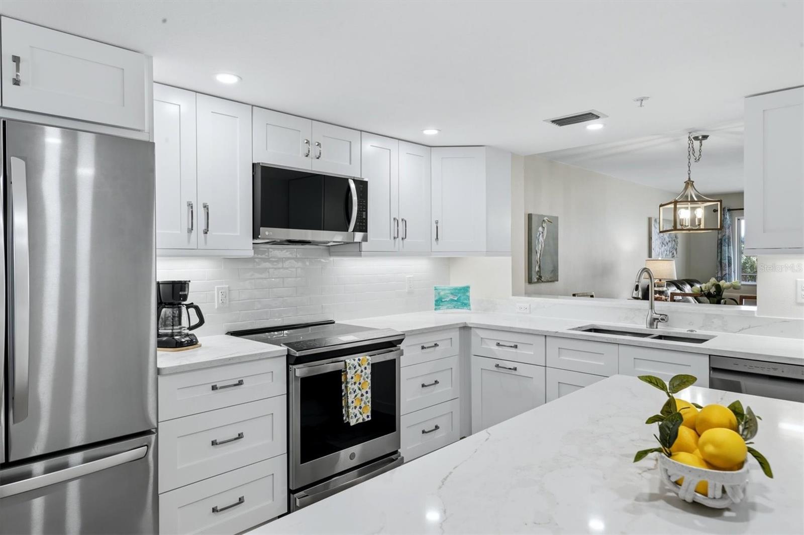 9320 CLUBSIDE CIR #2209 — photo 13