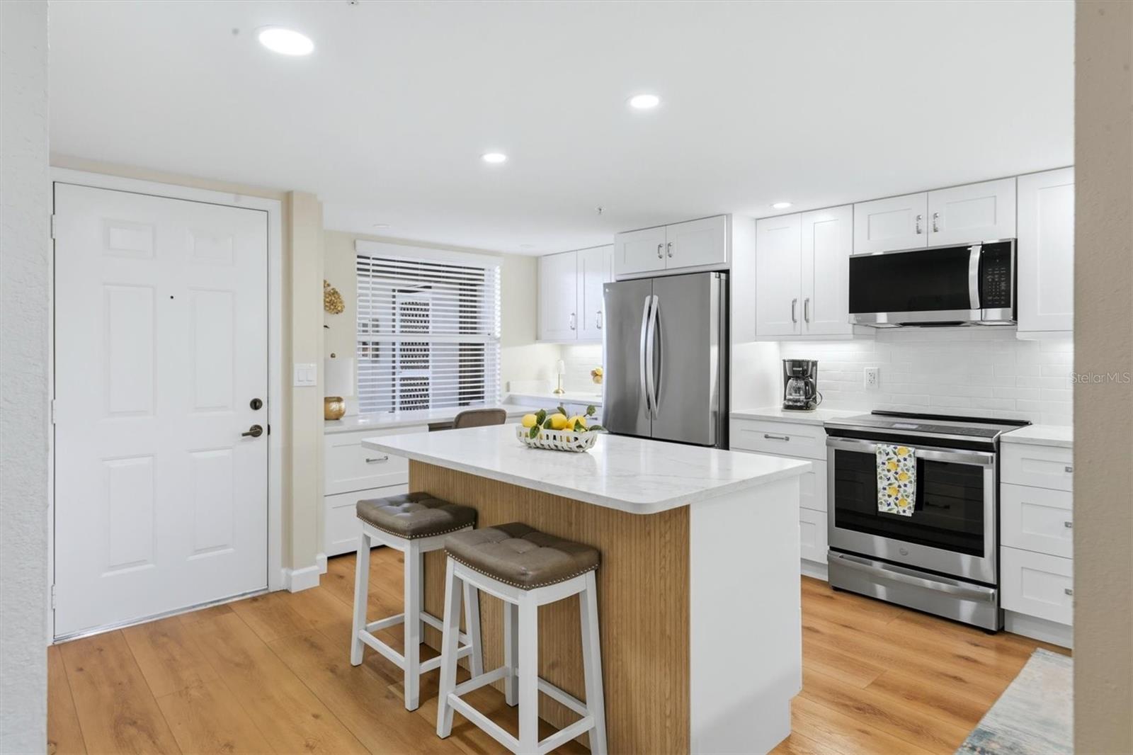 9320 CLUBSIDE CIR #2209 — photo 9